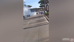 Derby Roma-Lazio, gli scontri prima della partita | VIDEO