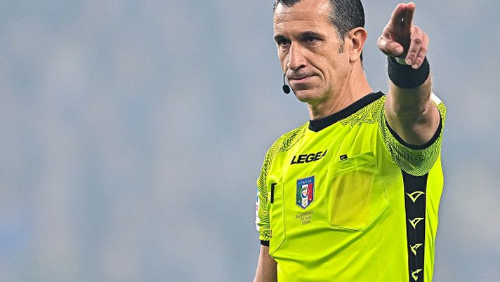 GENOA, ITALY - NOVEMBER 12: Referee Daniele Doveri reacts during the Serie A match between UC Sampdoria and US Lecce at Stadio Luigi Ferraris on November 12, 2022 in Genoa, Italy. (Photo by Simone Arveda/Getty Images) Cipro, derby di Limassol: arbitra Doveri, con La Penna al Var - immagine 1