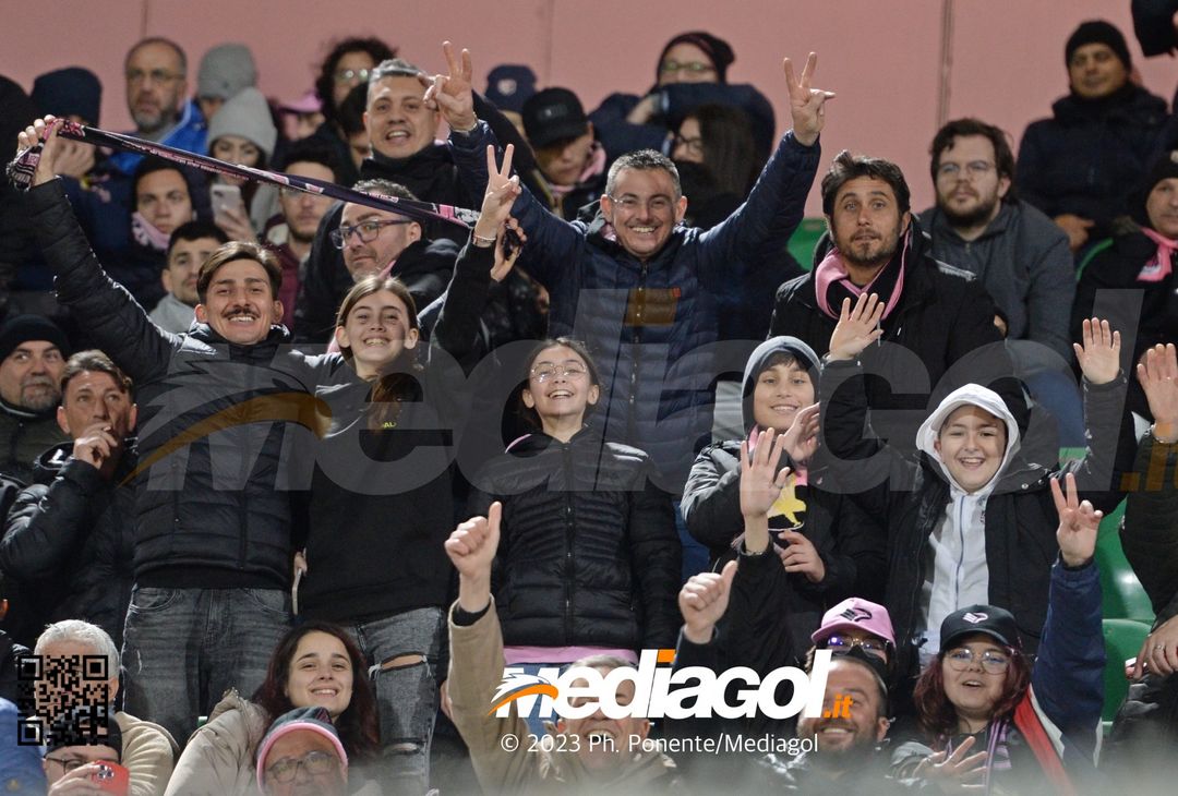 FOTOTIFO Palermo-Modena 5-2, gli scatti ai tifosi al “Renzo Barbera” (Gallery) - immagine 35