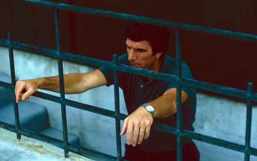 ITALY: Juventus coach Dino Zoff during a match in pre season camp on 1988 in Turin, Italy. (Photo by Juventus FC - Archive/Juventus FC via Getty Images) Zoff a VN: “ACF da Europa. Firenze mi ha insegnato a non mollare nella vita”- immagine 3