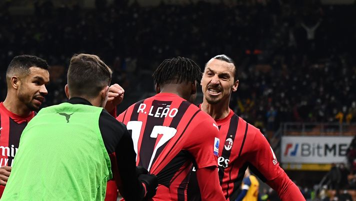 MILAN, ITALY - JANUARY 06: Rafael Leao of AC Milan celebrates after scoring the third goal during the Serie A match between AC Milan and AS Roma at Stadio Giuseppe Meazza on January 06, 2022 in Milan, Italy. (Photo by Claudio Villa/AC Milan via Getty Images) ORDINE DEL…GIORNO – Leao e il metodo Ibra: “Mai accontentarsi” - immagine 1