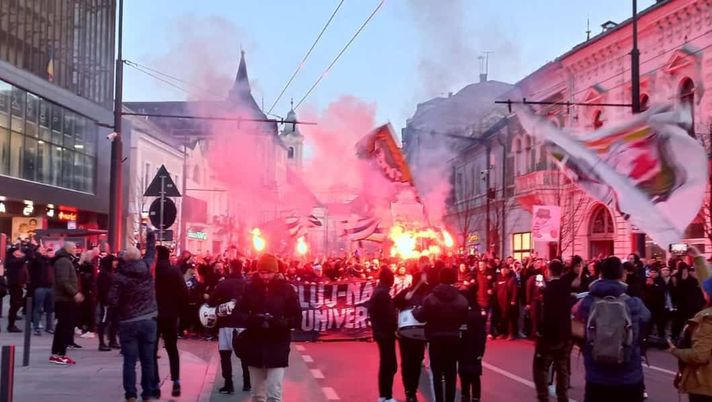 Denti rotti, tifosi rumeni e minoranza ungherese: che derby a Cluj! - immagine 1