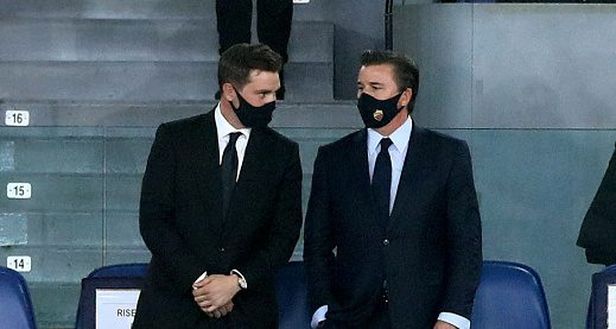 Roma, torna il vecchio stemma sulle maglie nel derby: “Simbolo di identità”- immagine 2
