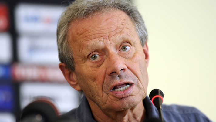 Palermo, mercato fermo al palo. I tifosi non ci stanno: “È una barzelletta” Palermo, mercato fermo al palo. I tifosi non ci stanno: “È una barzelletta”