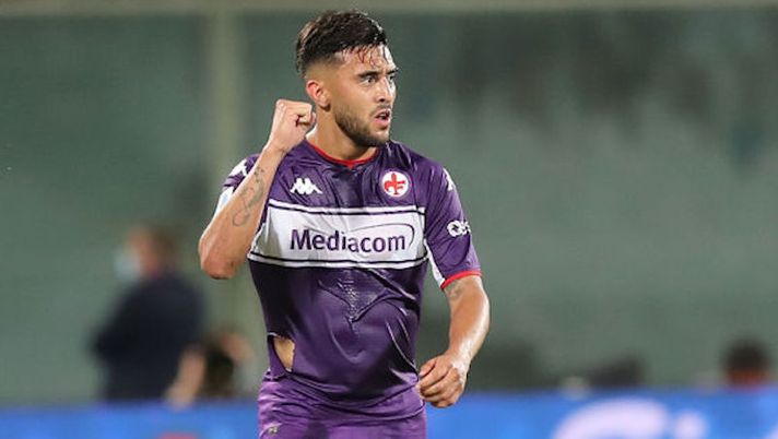 FLORENCE, ITALY - AUGUST 28: Nicholas Gonzalez of ACF Fiorentina celebrates after scoring a goal during the Serie A match between ACF Fiorentina and Torino FC at Stadio Artemio Franchi on August 28, 2021 in Florence, Italy . (Photo by Gabriele Maltinti/Getty Images) Gazzetta: “Fiorentina, Jovic deve ritrovarsi ma un attaccante è già in formissima” - immagine 1