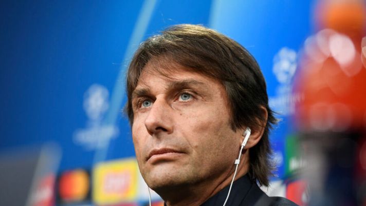 Inter Milan's Italian head coach Antonio Conte addresses a press conference on the eve of the UEFA Champions League Group F football match BVB Borussia Dortmund v Inter Milan in Dortmund, western Germany, on November 4, 2019. (Photo by INA FASSBENDER / AFP) (Photo by INA FASSBENDER/AFP via Getty Images) Conte: “Lautaro diffidato? Scelta già fatta. Credo in Esposito, lo stop di Sensi, Gabigol…” - immagine 1