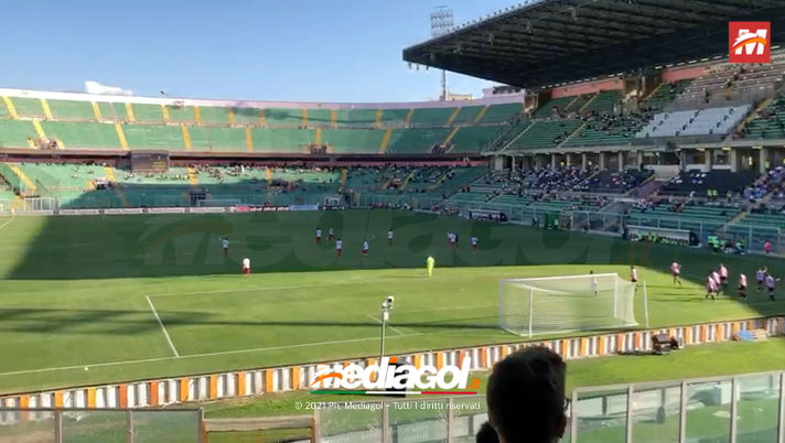 Flop spettatori, a Palermo stadio quasi vuoto per la Coppa Italia. I tifosi tradiscono i rosa  Flop spettatori, a Palermo stadio quasi vuoto per la Coppa Italia. I tifosi tradiscono i rosa