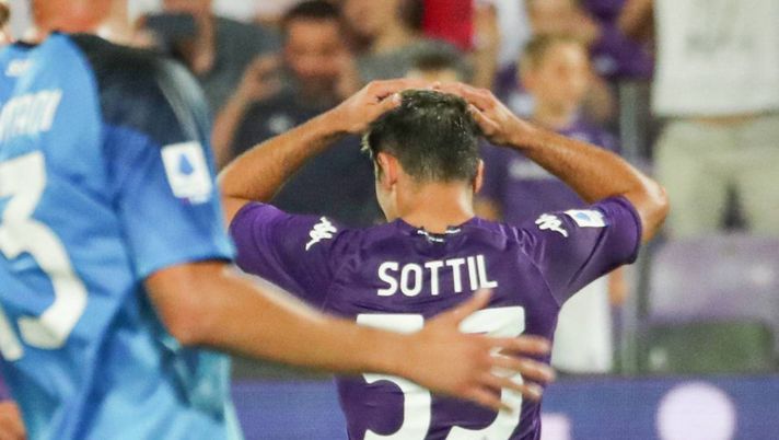 GERMOGLI PH: 28 AGOST0 2022 FIRENZE STADIO ARTEMIO FRANCHI CAMPIONATO SERIE A 2022 - 2023 FIORENTINA VS NAPOLI NELLA FOTO sottil Sottil-Gonzalez, gli esterni assenti: qualche speranza rimane viva - immagine 1