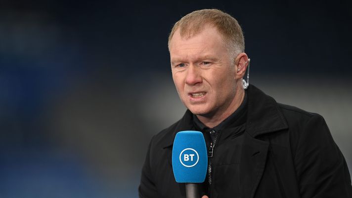 LEICESTER, ENGLAND - DECEMBER 26:BT Sport Pundit, Paul Scholes looks on prior to the Premier League match between Leicester City and Manchester United at The King Power Stadium on December 26, 2020 in Leicester, England. The match will be played without fans, behind closed doors as a Covid-19 precaution. (Photo by Michael Regan/Getty Images) Scholes: “Osimhen? Lo considero l’attaccante ideale per questo club di Premier” - immagine 1