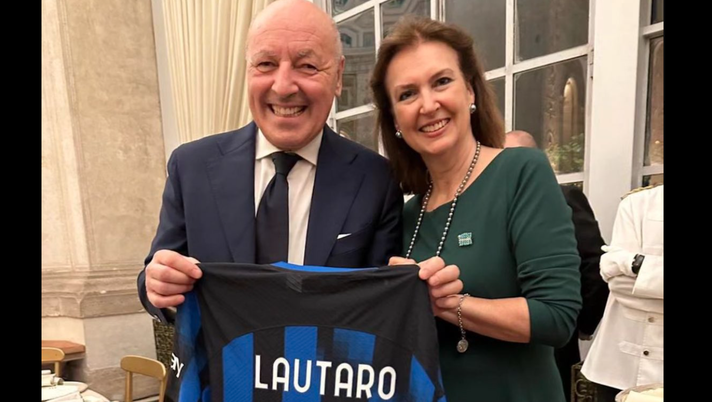 Pranzo di fine missione a Villa Madama: Marotta regala la maglia di Lautaro alla ministra Mondino - immagine 1