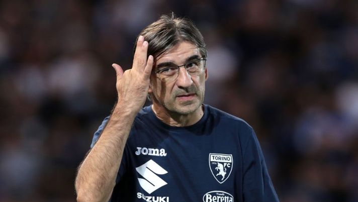 BERGAMO, ITALY - SEPTEMBER 01: Ivan Juric, Manager of Torino FC looks on prior to the Serie A match between Atalanta BC and Torino FC at Gewiss Stadium on September 01, 2022 in Bergamo, Italy. (Photo by Emilio Andreoli/Getty Images) Juric: “Ricci, ecco il motivo dello stop. Buongiorno, Seck, Radonjic, Vlasic, Linetty…” - immagine 1