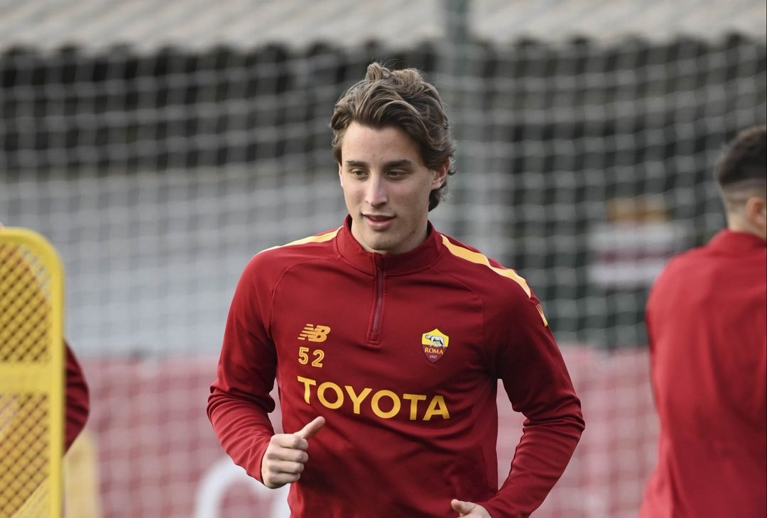 Vigilia di Roma-Salisburgo: allenamento con la mascherina per Abraham- FOTO GALLERY - immagine 8