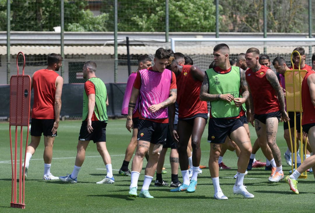 Roma, la rifinitura in vista della finale contro il Feyenoord – FOTO GALLERY - immagine 5