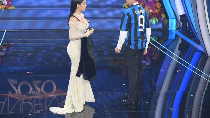 SANREMO, ITALY - FEBRUARY 06: Amadeus and Georgina Rodriguez attend the 70° Festival di Sanremo (Sanremo Music Festival) at Teatro Ariston on February 06, 2020 in Sanremo, Italy. (Photo by Daniele Venturelli/Getty Images) 