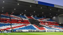 VIDEO / Rangers Glasgow-Napoli, la coreografia da brividi per la Regina Elisabetta