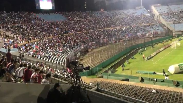 Derby di Montevideo, altre morti sospette: 20 tifosi in più nella “lista nera” Derby di Montevideo, altre morti sospette: 20 tifosi in più nella “lista nera” - immagine 1