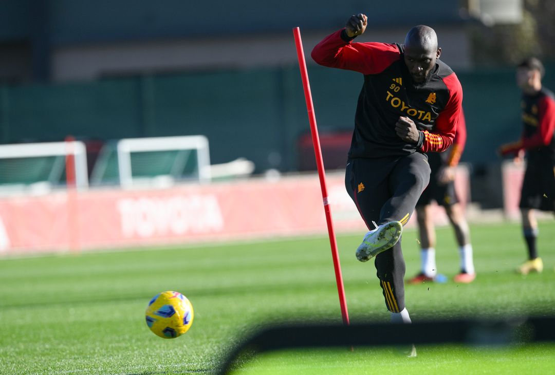 Roma, l’ultimo allenamento prima della partenza per Riyad – FOTOGALLERY - immagine 9