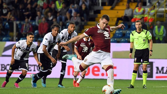 PARMA, ITALY - SEPTEMBER 30: Andrea Belotti of Torino FC scores the 1-2 goal during the Serie A match between Parma Calcio and Torino FC at Stadio Ennio Tardini on September 30, 2019 in Parma, Italy. (Photo by Alessandro Sabattini/Getty Images) PARMA, ITALY - SEPTEMBER 30: Andrea Belotti of Torino FC scores the 1-2 goal during the Serie A match between Parma Calcio and Torino FC at Stadio Ennio Tardini on September 30, 2019 in Parma, Italy. (Photo by Alessandro Sabattini/Getty Images)