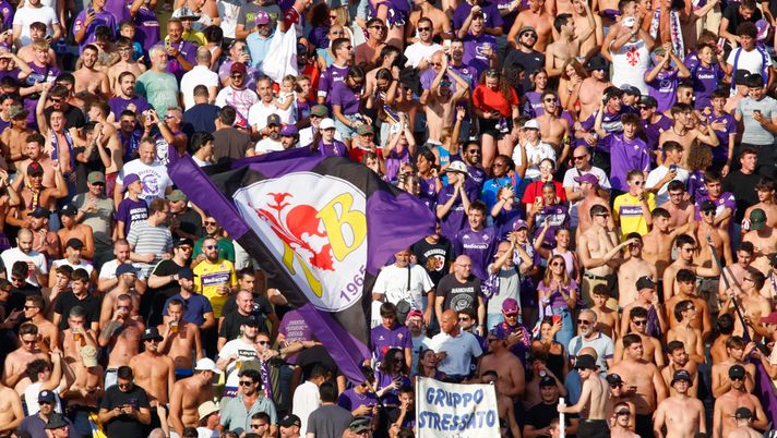 GERMOGLI PH: 14 AGOSTO 2022 FIRENZE STADIO ARTEMIO FRANCHI SERIE A FIORENTINA VS CREMONESE NELLA FOTO TIFOSI Vergogna a Empoli: tifoso viola aggredito, prognosi di un mese - immagine 1