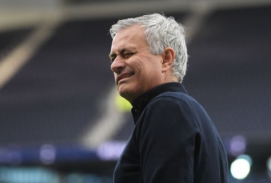 Mourinho (Getty Images) Mourinho (Getty Images)