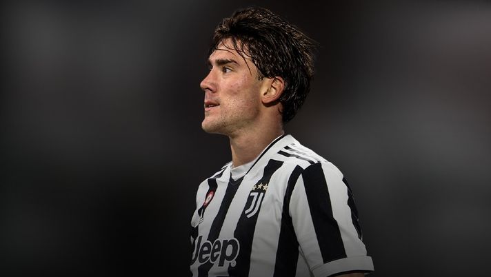 Vlahovic: “La Juve è una famiglia, sono orgoglioso e darò tutto… fino alla fine” Vlahovic: “La Juve è una famiglia, sono orgoglioso e darò tutto… fino alla fine” - immagine 1
