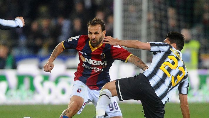 BOLOGNA, ITALY - MARCH 07: Daniele Portanova # 90 of Bologna FC ( L ) competes the ball with Marco Borriello # 23 of Juventus FC ( R ) during the Serie A match between Bologna FC and Juventus FC at Stadio Renato Dall'Ara on March 7, 2012 in Bologna, Italy. (Photo by Mario Carlini / Iguana Press/Getty Images) BOLOGNA, ITALY - MARCH 07: Daniele Portanova # 90 of Bologna FC ( L ) competes the ball with Marco Borriello # 23 of Juventus FC ( R ) during the Serie A match between Bologna FC and Juventus FC at Stadio Renato Dall'Ara on March 7, 2012 in Bologna, Italy. (Photo by Mario Carlini / Iguana Press/Getty Images)
