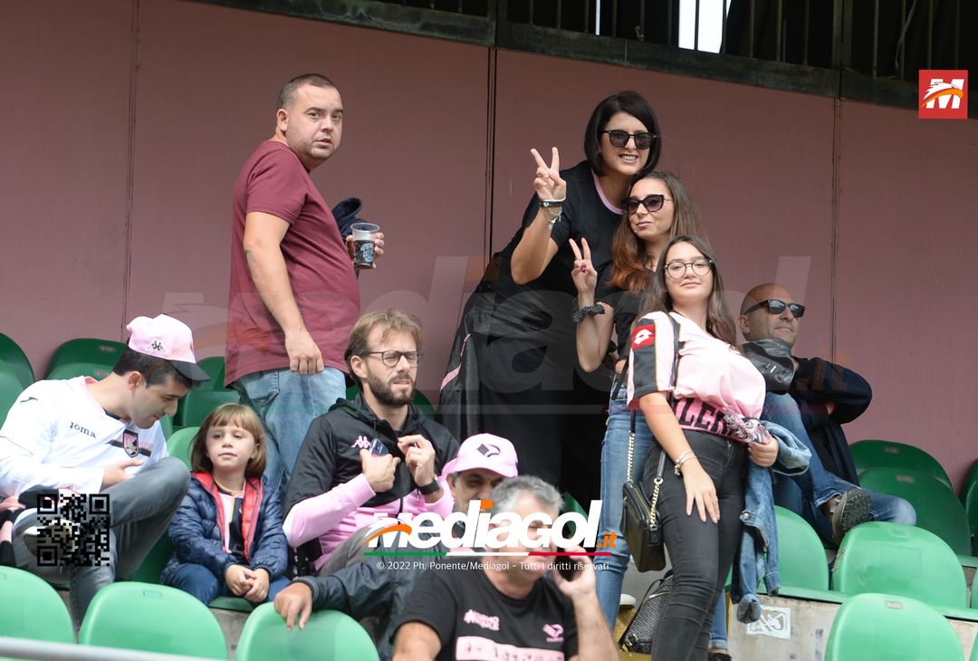 FOTOTIFO Palermo-Pisa 3-3, i tifosi allo Stadio “Renzo Barbera” (Gallery) - immagine 18
