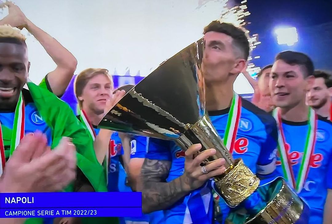GALLERY Capitan Di Lorenzo alza la Coppa! Le foto della premiazione scudetto- immagine 1