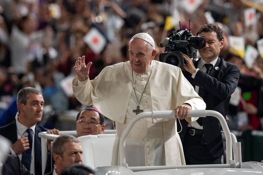 (Photo by Carl Court/Getty Images) papa francesco