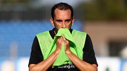 TS – Esplosione di Bastoni ma non solo: ecco perché Godin lascia l’Inter dopo un solo anno