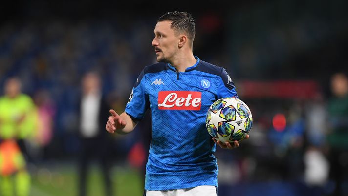NAPLES, ITALY - DECEMBER 10: Mario Rui of SSC Napoli during the UEFA Champions League group E match between SSC Napoli and KRC Genk at Stadio San Paolo on December 10, 2019 in Naples, Italy. (Photo by Francesco Pecoraro/Getty Images) NAPLES, ITALY - DECEMBER 10: Mario Rui of SSC Napoli during the UEFA Champions League group E match between SSC Napoli and KRC Genk at Stadio San Paolo on December 10, 2019 in Naples, Italy. (Photo by Francesco Pecoraro/Getty Images)