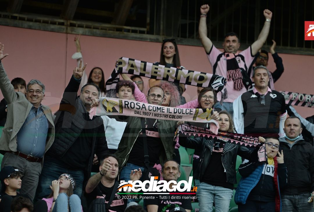 Fotogallery, i tifosi allo stadio per Palermo-Triestina 1-1 - immagine 68
