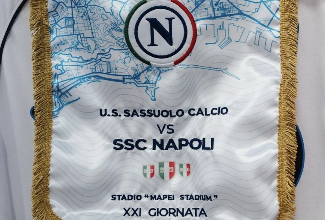 Il Napoli ha scelto il colore della maglia: contro il Sassuolo indosserà quella bianca.