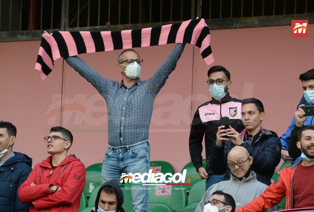 FOTO, i tifosi allo stadio per Palermo – Potenza 2-0 (Gallery) - immagine 56