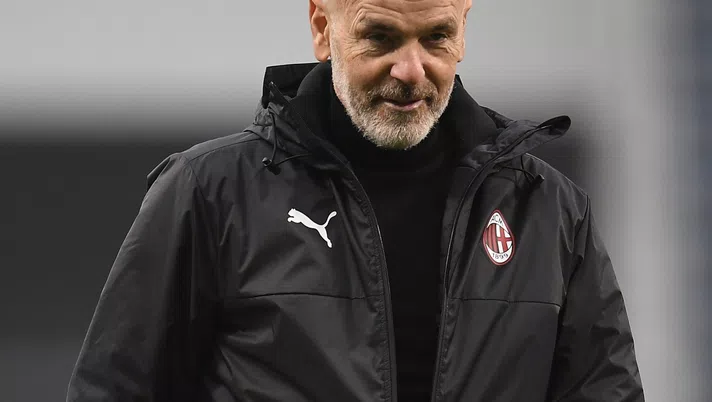 Stefano Pioli (allenatore AC Milan) durante Sassuolo-Milan 1-2 (Serie A 2020-2021) | AC Milan News (Getty Images)