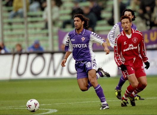 Credit: Claudio Villa /Allsport Adesso è ufficiale: Rui Costa è il nuovo presidente del Benfica- immagine 2