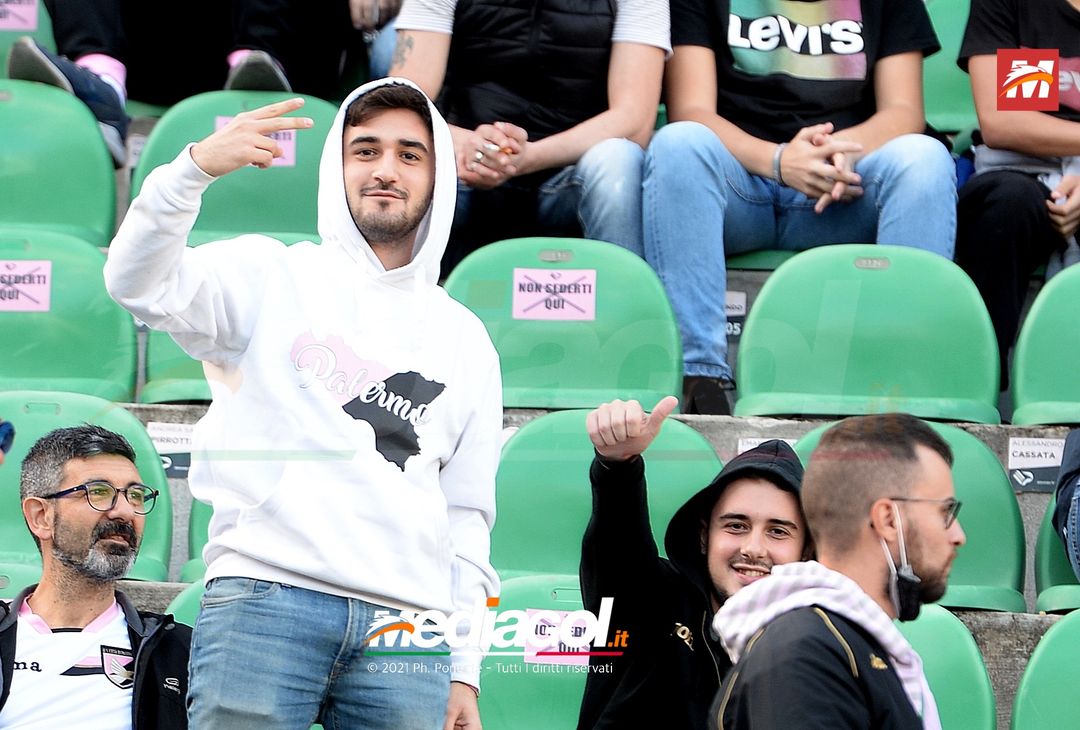 FOTO, i tifosi allo stadio per Palermo – Foggia 3-0 (Gallery) - immagine 31
