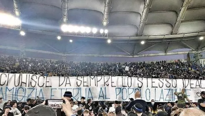 Lazio-Inter, Curva Nord: “In campo andata come è andata. Ma laziali sono nostri fratelli” - immagine 1