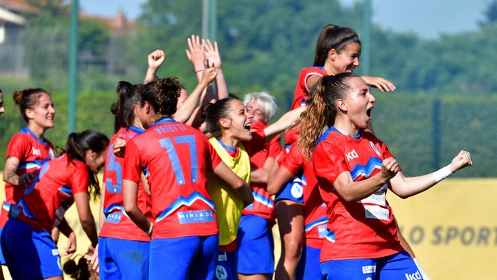 Napoli Femminile, è festa promozione! Le azzurre tornano in Serie A - immagine 1