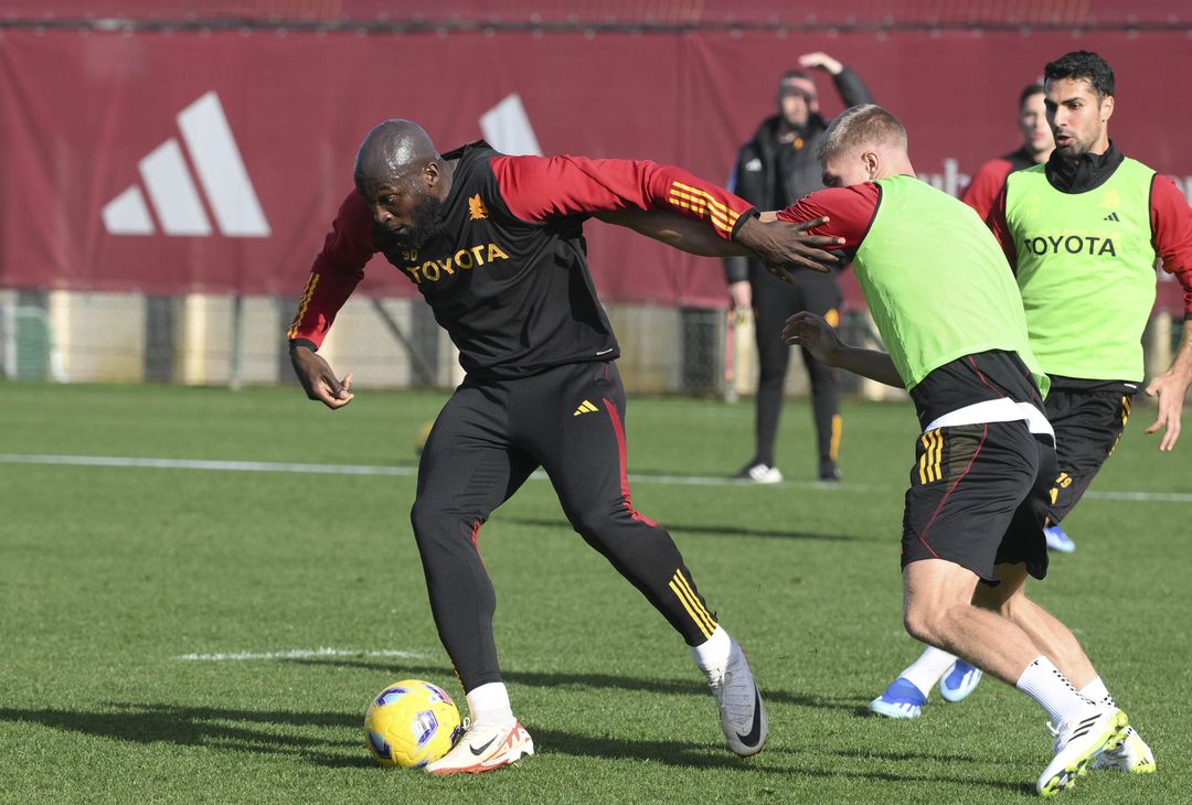 Roma, l’ultimo allenamento pima della Cremonese – FOTOGALLERY - immagine 34