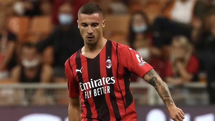 Rade Krunic (centrocampista AC Milan), qui durante Milan-Cagliari 4-1 (Serie A 2021-2022) | News (Getty Images)