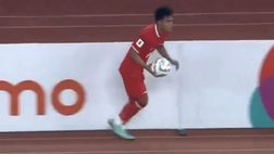 La rimessa laterale che viene da molto lontano: gol dell’Indonesia!