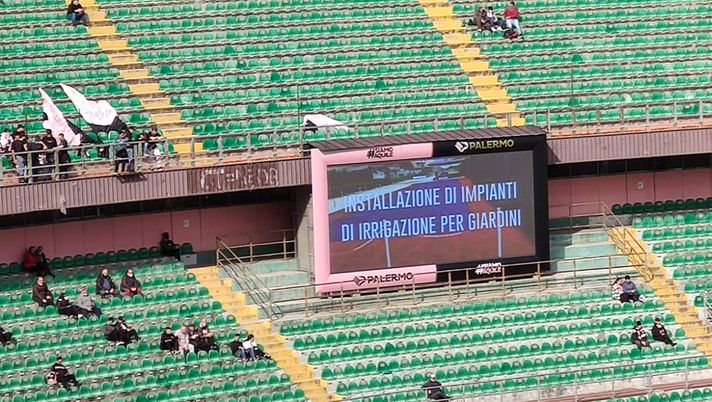 FOTO Palermo, restyling “Barbera”: nuovo maxi schermo in vista di Italia-Macedonia - immagine 1