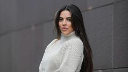 Lady Sensi in cerca di un chirurgo plastico bravo: “È arrivato il momento di rifare il seno!”