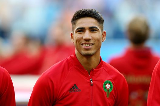 (Photo by Alex Livesey/Getty Images) L’hashtag #FreePalestine costa caro ad Hakimi…fischiato durante tutta la partita- immagine 2
