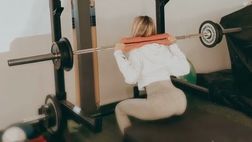 VIDEO / Agustina Gandolfo non si ferma mai: gli squat di lady Lautaro incantano il web