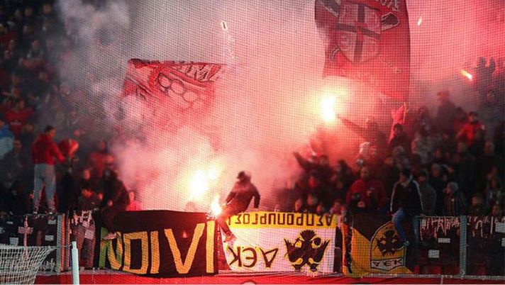 Olympiacos-AEK, un derby anche politico fra Destra e Sinistra - immagine 1