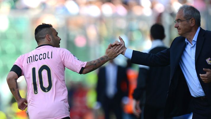 PALERMO, ITALY - MAY 06: Fabrizio Miccoli (L) of Palermo celebrates with Coach Bortolo Mutti after scoring a penalty during the Serie A match between US Citta di Palermo and AC Chievo Verona at Stadio Renzo Barbera on May 6, 2012 in Palermo, Italy. (Photo by Tullio M. Puglia/Getty Images) PALERMO, ITALY - MAY 06: Fabrizio Miccoli (L) of Palermo celebrates with Coach Bortolo Mutti after scoring a penalty during the Serie A match between US Citta di Palermo and AC Chievo Verona at Stadio Renzo Barbera on May 6, 2012 in Palermo, Italy. (Photo by Tullio M. Puglia/Getty Images)