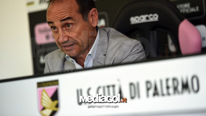 PALERMO, ITALY - AUGUST 07: Sport Director Fabio Lupo answers questions during the presentation of Pawel Dawidowicz as new player of US Citta' di Palermo at Campo Tenente Onorato on August 7, 2017 in Palermo, Italy. (Photo by Tullio M. Puglia/Getty Images) PALERMO, ITALY - AUGUST 07: Sport Director Fabio Lupo answers questions during the presentation of Pawel Dawidowicz as new player of US Citta' di Palermo at Campo Tenente Onorato on August 7, 2017 in Palermo, Italy. (Photo by Tullio M. Puglia/Getty Images)