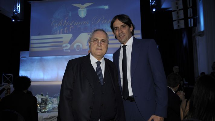 ROME, ITALY - DECEMBER 19: SS Lazio Presidenti Claudio Lotito and SS Lazio head coach Simone Inzaghi pose during the SS Lazio Christmas Party on December 19, 2017 in Rome, Italy. (Photo by Marco Rosi/Getty Images) ROME, ITALY - DECEMBER 19: SS Lazio Presidenti Claudio Lotito and SS Lazio head coach Simone Inzaghi pose during the SS Lazio Christmas Party on December 19, 2017 in Rome, Italy. (Photo by Marco Rosi/Getty Images)